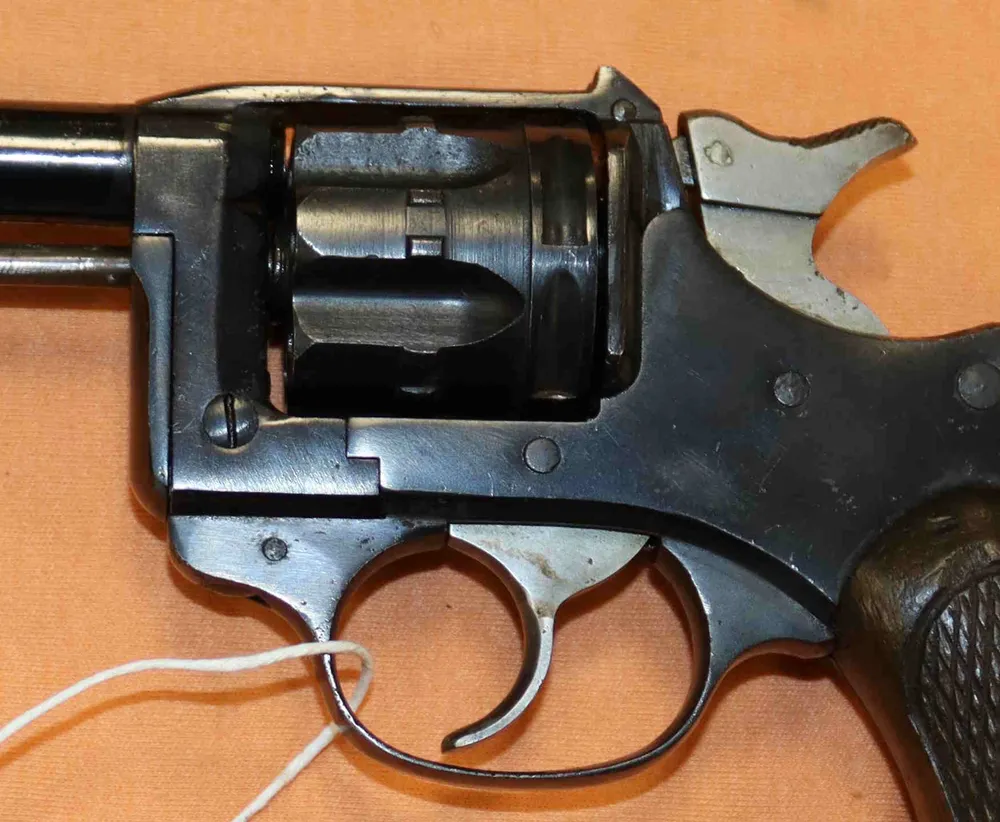 Revolver Saint Etienne Modello 1892 Calibro 8 Lebel