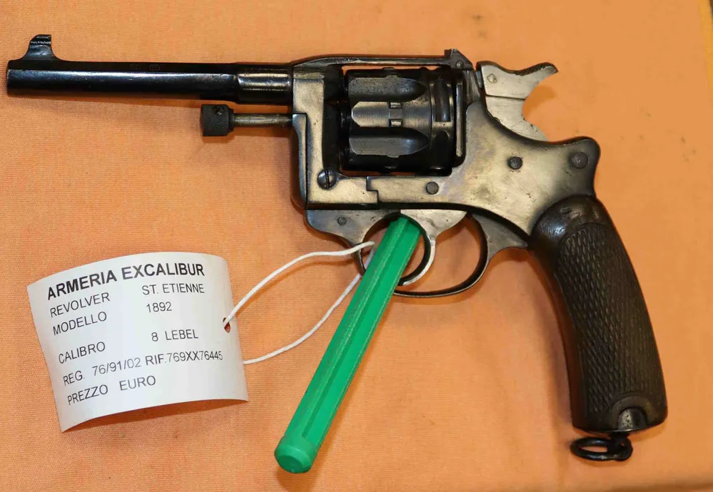 Revolver Saint Etienne Modello 1892 Calibro 8 Lebel