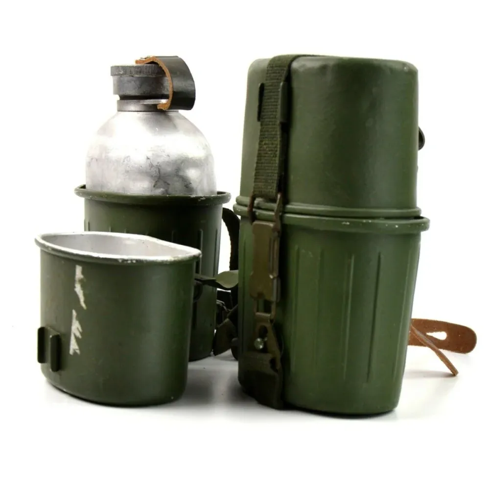 Kit da pasticcio originale dell'esercito tedesco, borraccia per borraccia, bottiglia d'acqua, pentole, esercito
