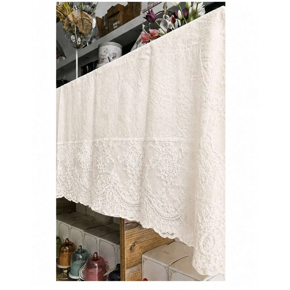 Chez Moi Copritavola lino e pizzo "Cornice Corinzio" 140x140 cm 3 varianti (1pz)