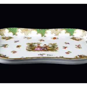 Piccolo vassoio porcellana decorato policromia con scene galanti
