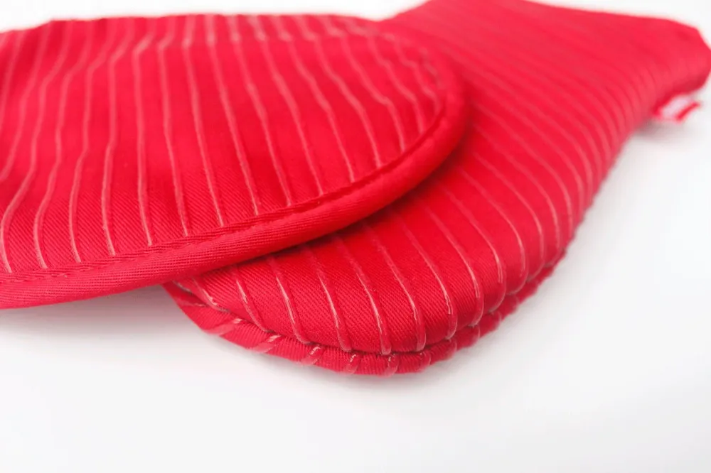 Presine e Guanti da Forno, 2 Presine e 2 Tappetini Termici con Tasche, Set di Biancheria da Cucina - Rosso
