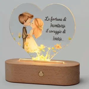 Sogni di Luce: lampada LED legno con plexi cuore con sposi