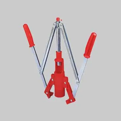 TAPPATRICE DUE LEVE PER TAPPI PLASTICA Ø max 26 mm. Prezzo per Pezzo.