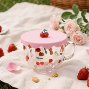 Tazza ciliegia con coperchio silicone - 400 ml