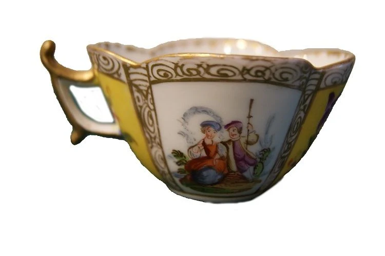 Tazzina con piattino porcellana gialla Meissen