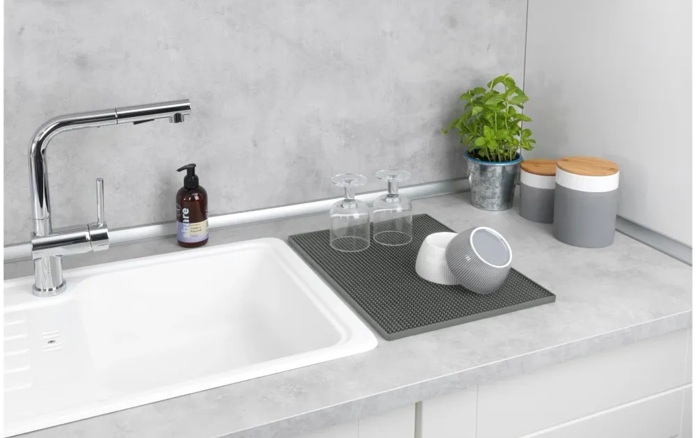 Wenko – Tappetino scolapiatti 40 × 30 × 1 cm, plastica, grigio