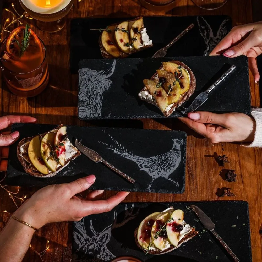 Set di 4 micro taglieri ardesia e coltelli da formaggio Selbrae