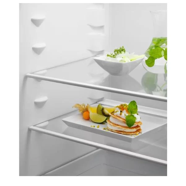 Frigorifero Combinato Incasso Electrolux LNS5LE18S 271 Litri Classe E (A177,2xL54,6xP54,9) Bianco