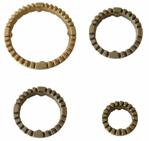 Kit completo spartifiamma e piattelli Indesit 4 fuochi cucina gas Ariston SS0228