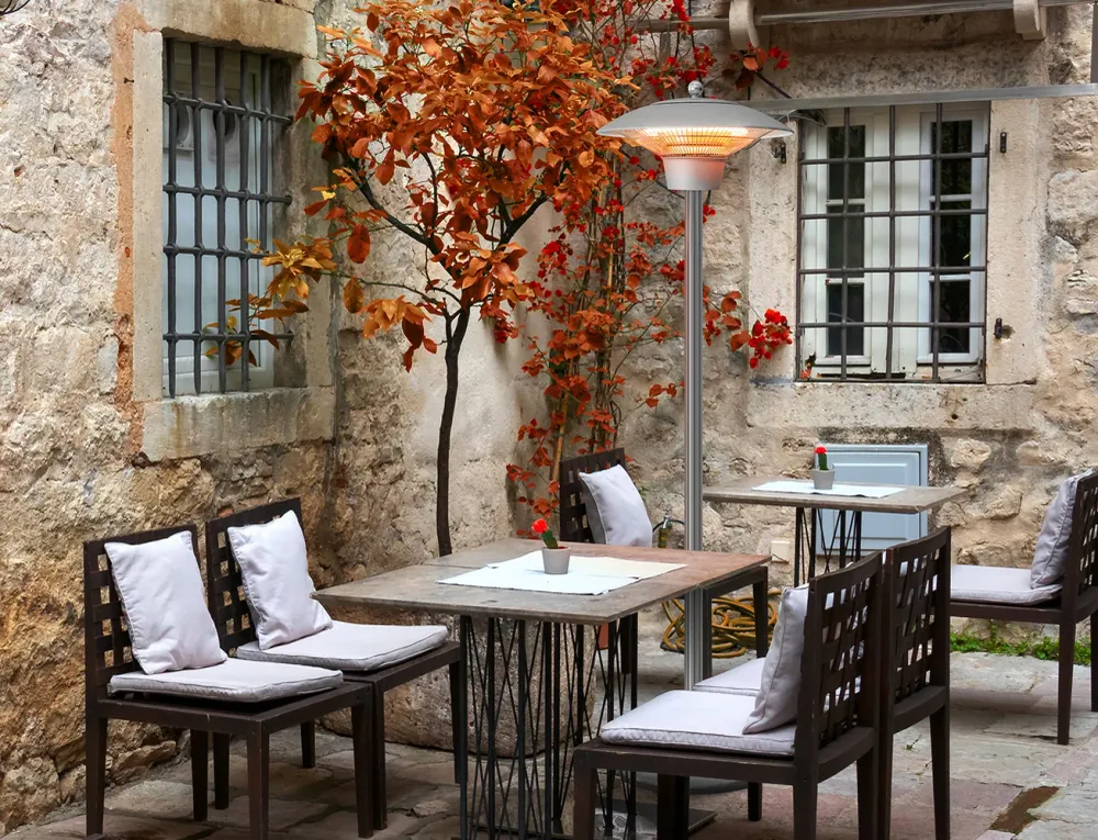 TECNO AIR SYSTEM Riscaldatore Infrarossi Piantana Modello Ruby Patio RP-1500 - Colore Argento - Da Esterno