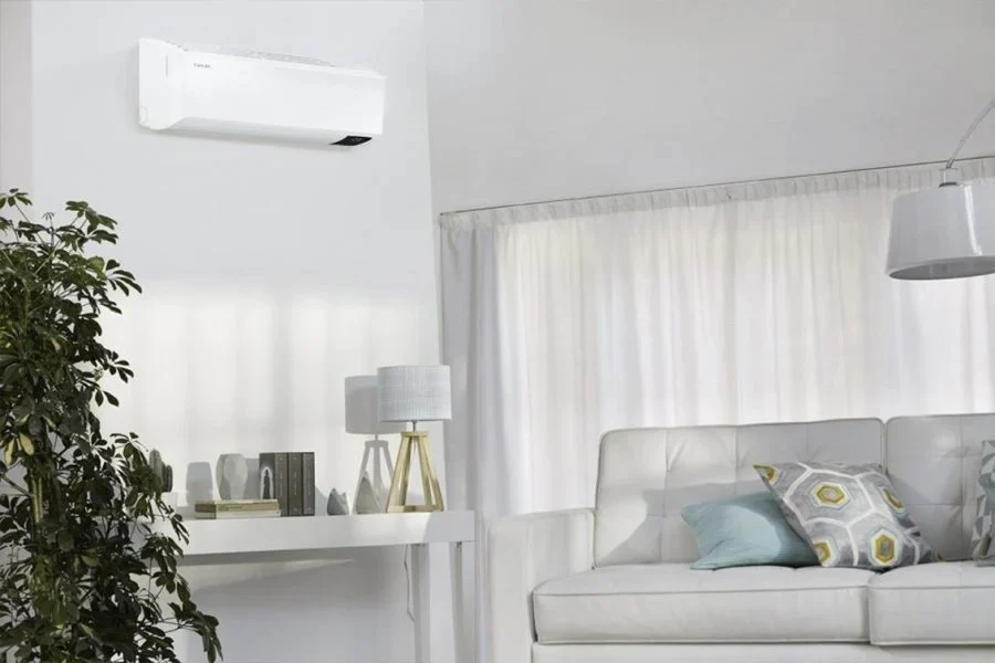 Unità Interna Parete Samsung Inverter serie CEBU 18000 Btu AR18BXFYAWKNEU R-32 Wi-Fi Integrato