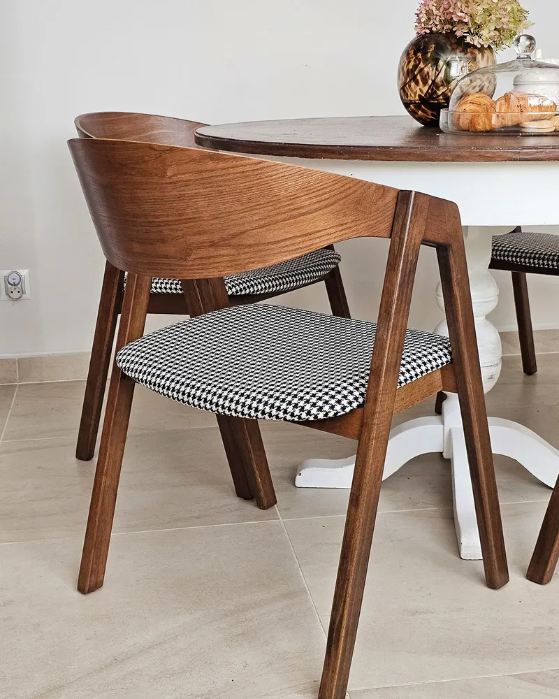 Set 2 Dining Chairs Houndstooth Dark Wood YUBA