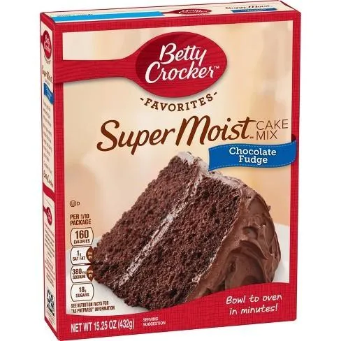 Betty Crocker Super Moist Triple Chocolate Cake mix, preparato per torta al cioccolato fondente da 432g