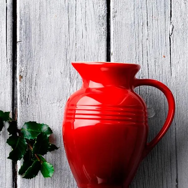 Brocca ceramica ciliegia Le Creuset