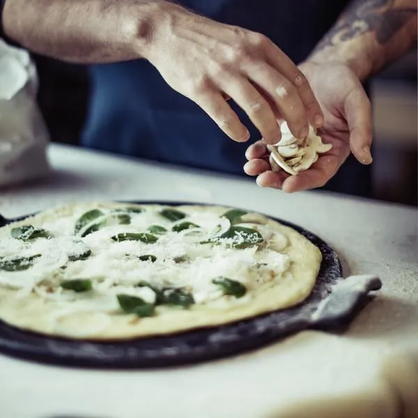 Vassoio pizza ceramica Emile Henry (Certificato per Alimenti)